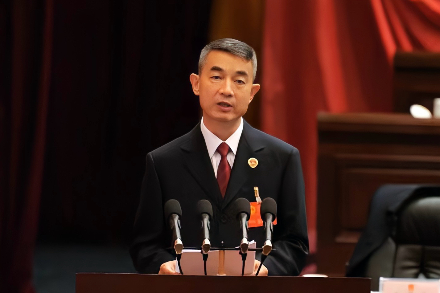 科右前旗人民检察院工作报告获全票通过