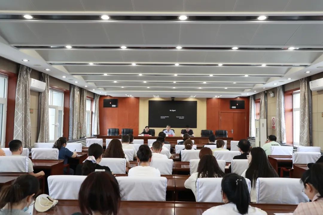 以案为鉴 ——科右前旗检察院召开集中整治违规吃喝专题警示教育会